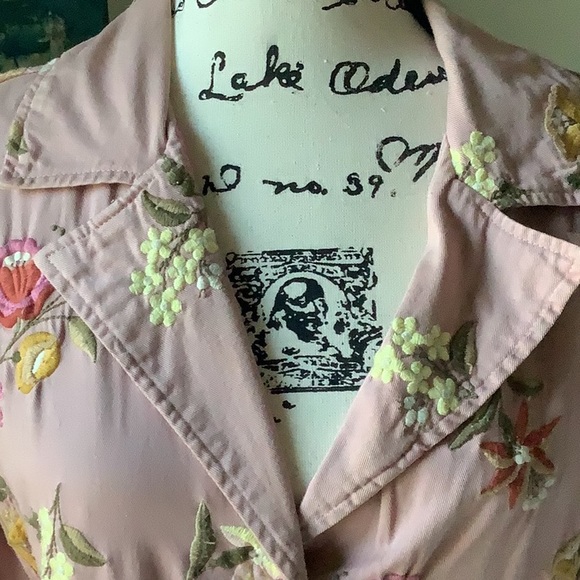 Johnny was duster, jacket pink with intricate embroidery - Picture 3 of 7